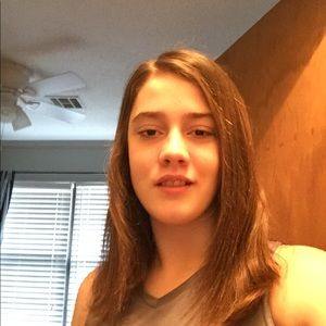 Meet your Posher, Evelyn